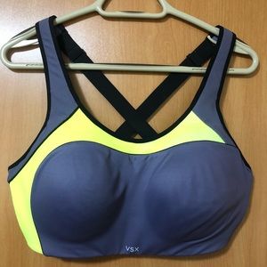 Victoria Secret Sport’s bra 38DD